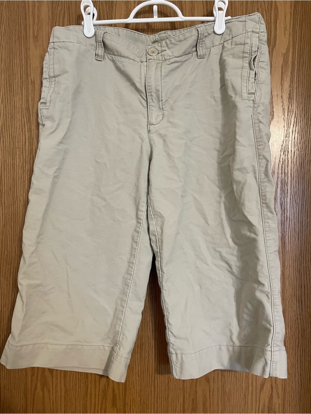 Women’s American Eagle Capri